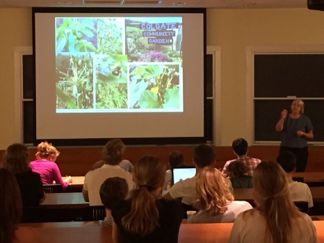 On Friday afternoon Dr Lengnick gave a lecture on the topic of food resiliency, which she illustrated in part with pictures and examples from our own Community Garden. Dr Lengnick argues that our food systems are too vulnerable to shocks from climate change, and that we should move to more regionally-centered food systems.